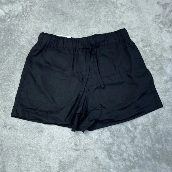 Hilary Radley Women's M Pull-on Shorts Black Tencel e1140 - Picture 2 of 6